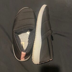 Black Quilted Slip-On Shoes with Pink Accent